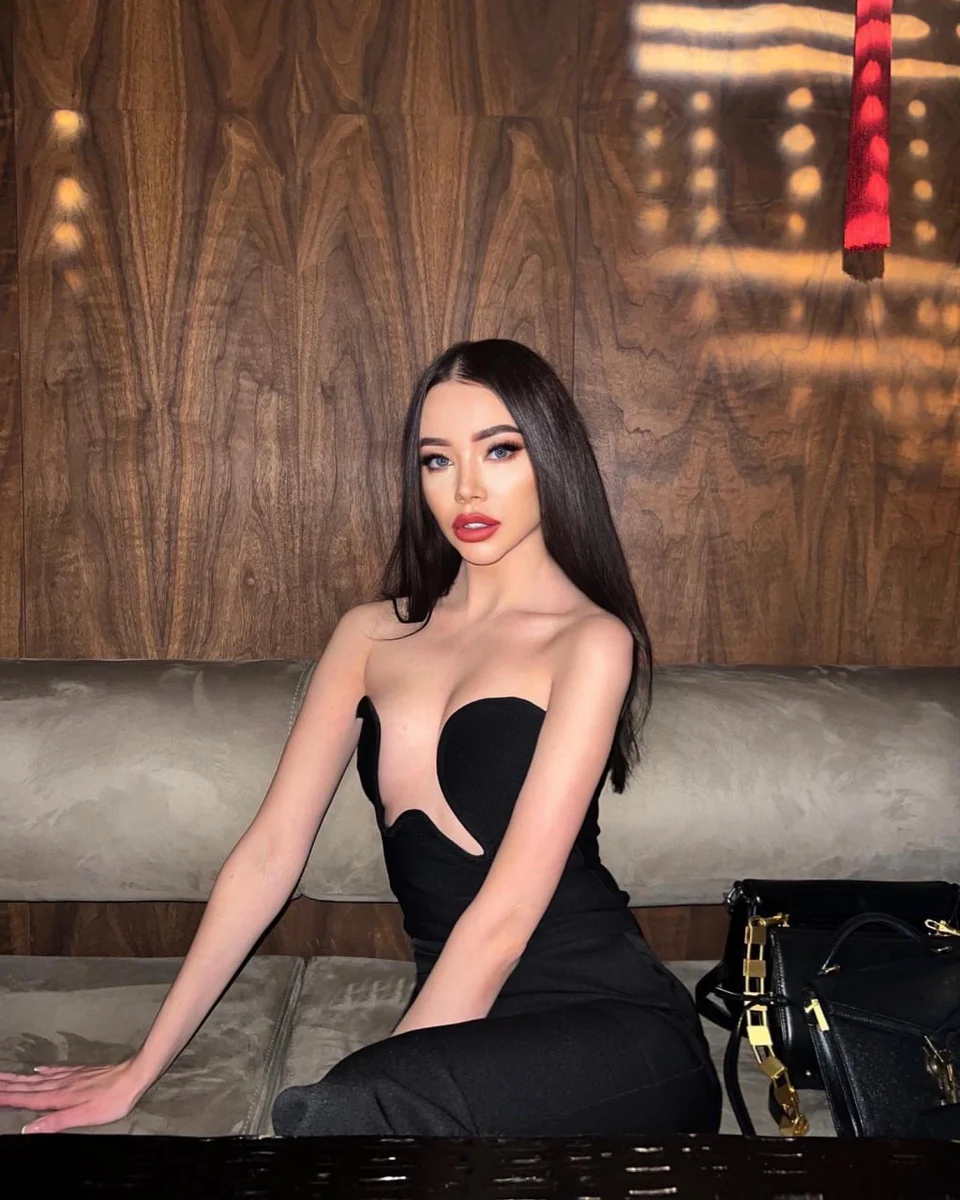 Adeline profile in Dubai