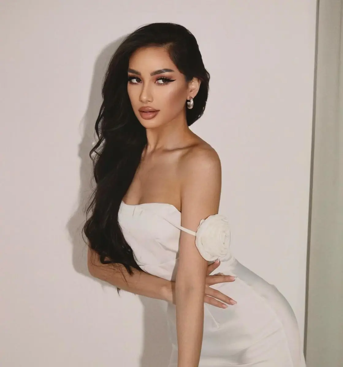 Инила эскорт в городе Дубай