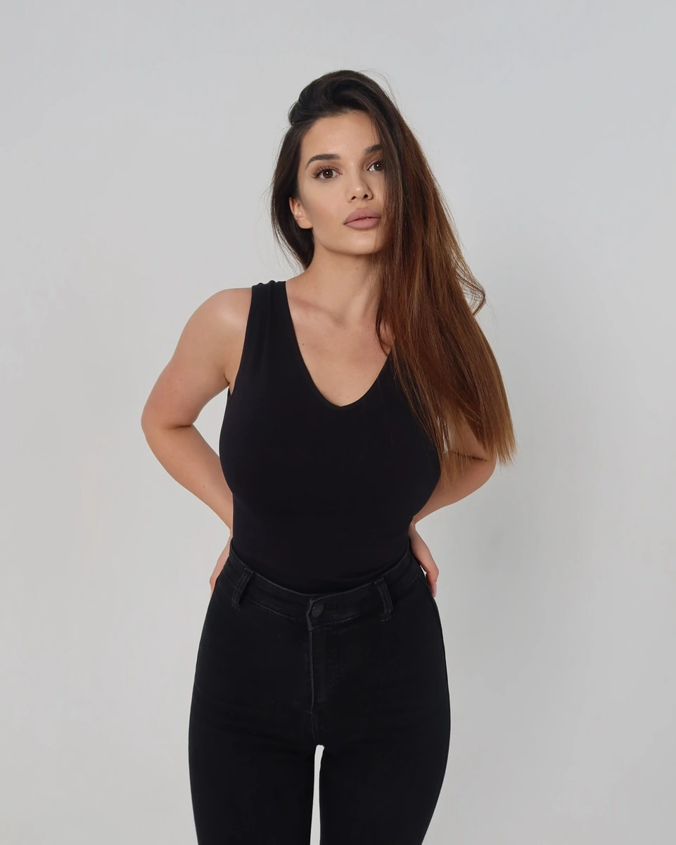 Нана эскорт в городе Дубай