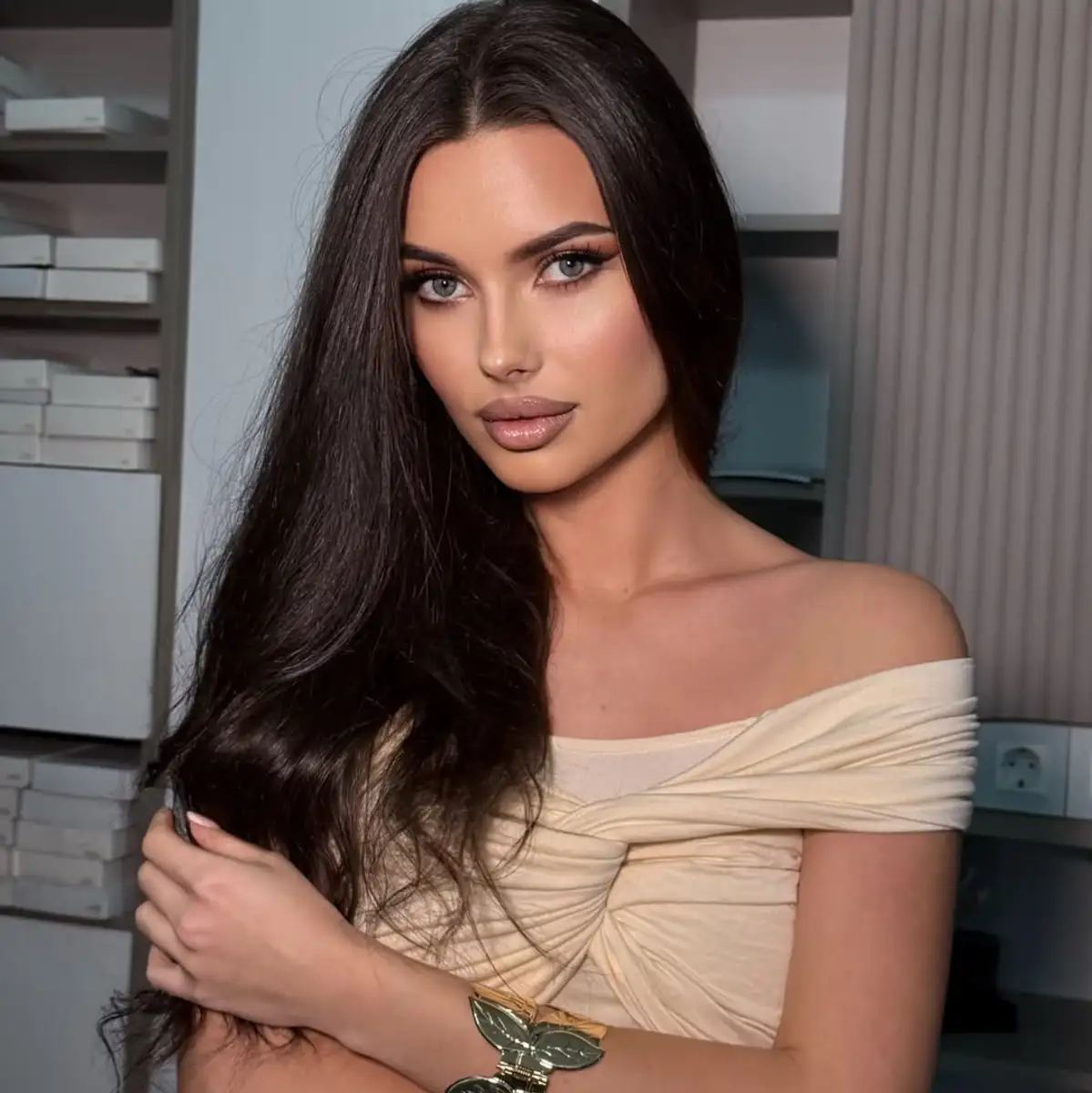 Тина эскорт в городе Дубай